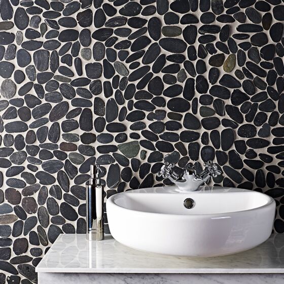 Riverstone Black Flat Cut Pebble Mosaic 305x305mm